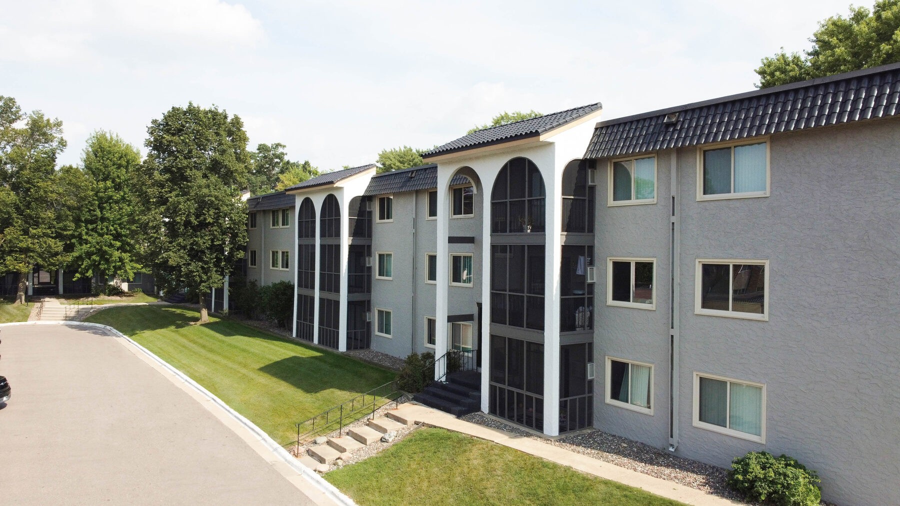 Morada Row apartment exterior