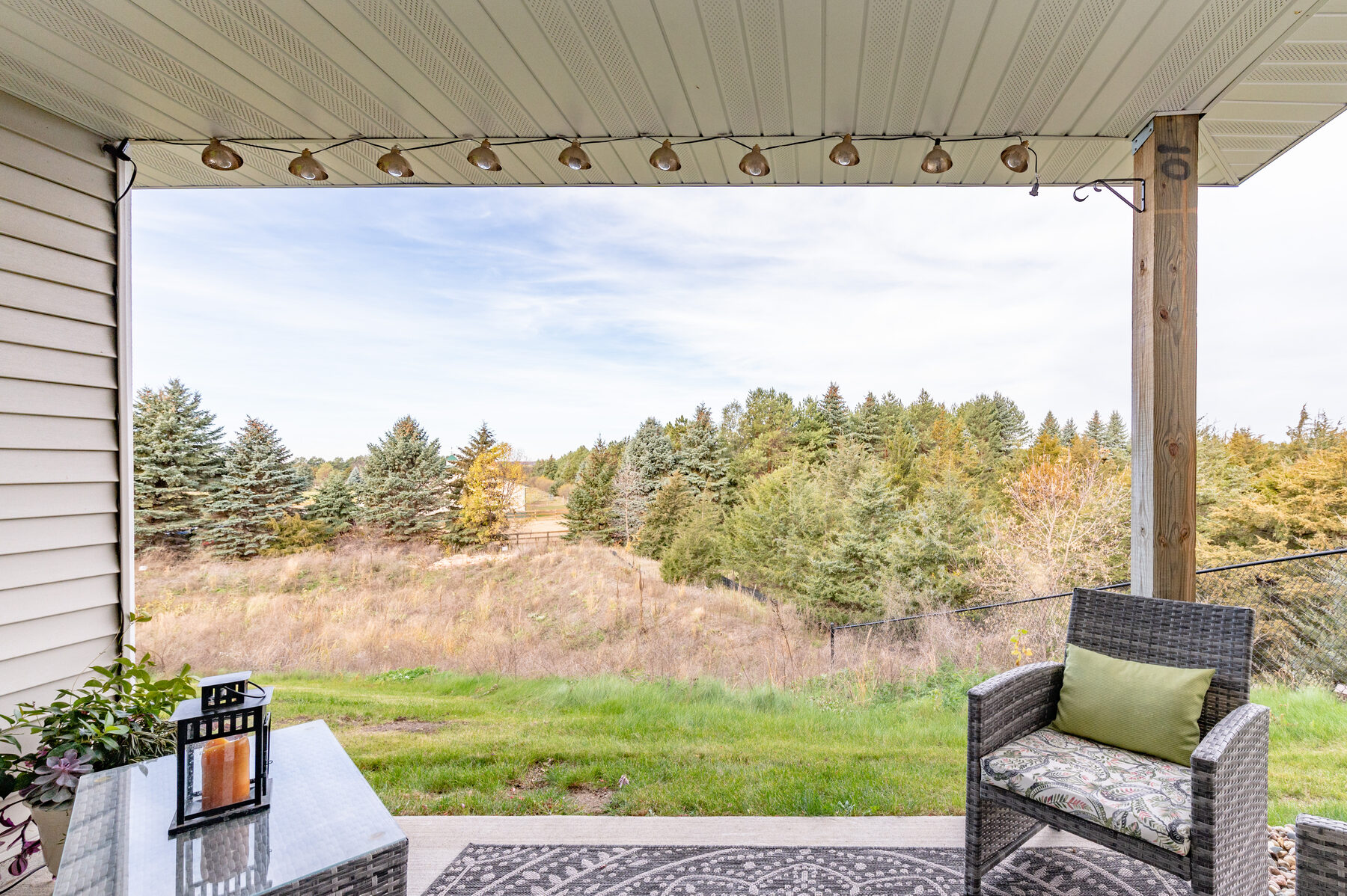 Pineview Townhomes patio exterior