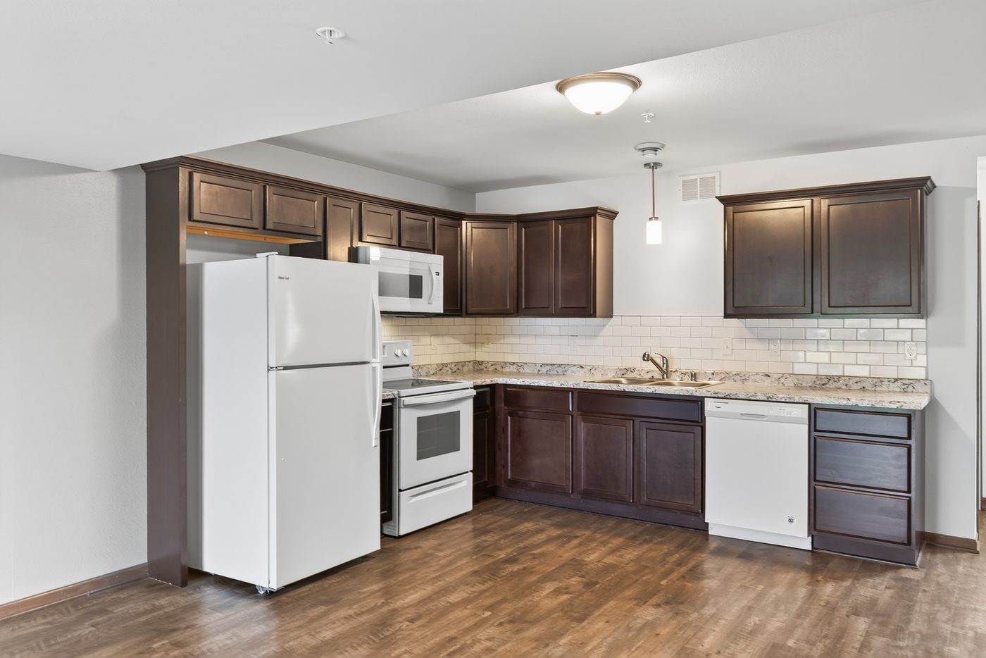 Pineview Townhomes photo 6