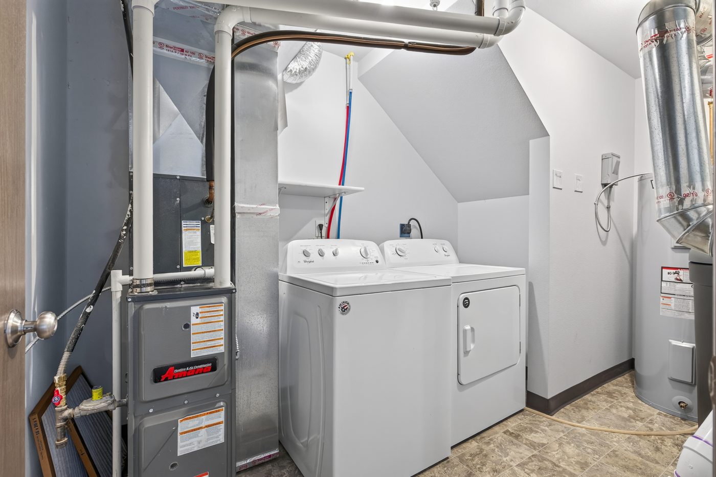 Pineview Townhomes photo 19