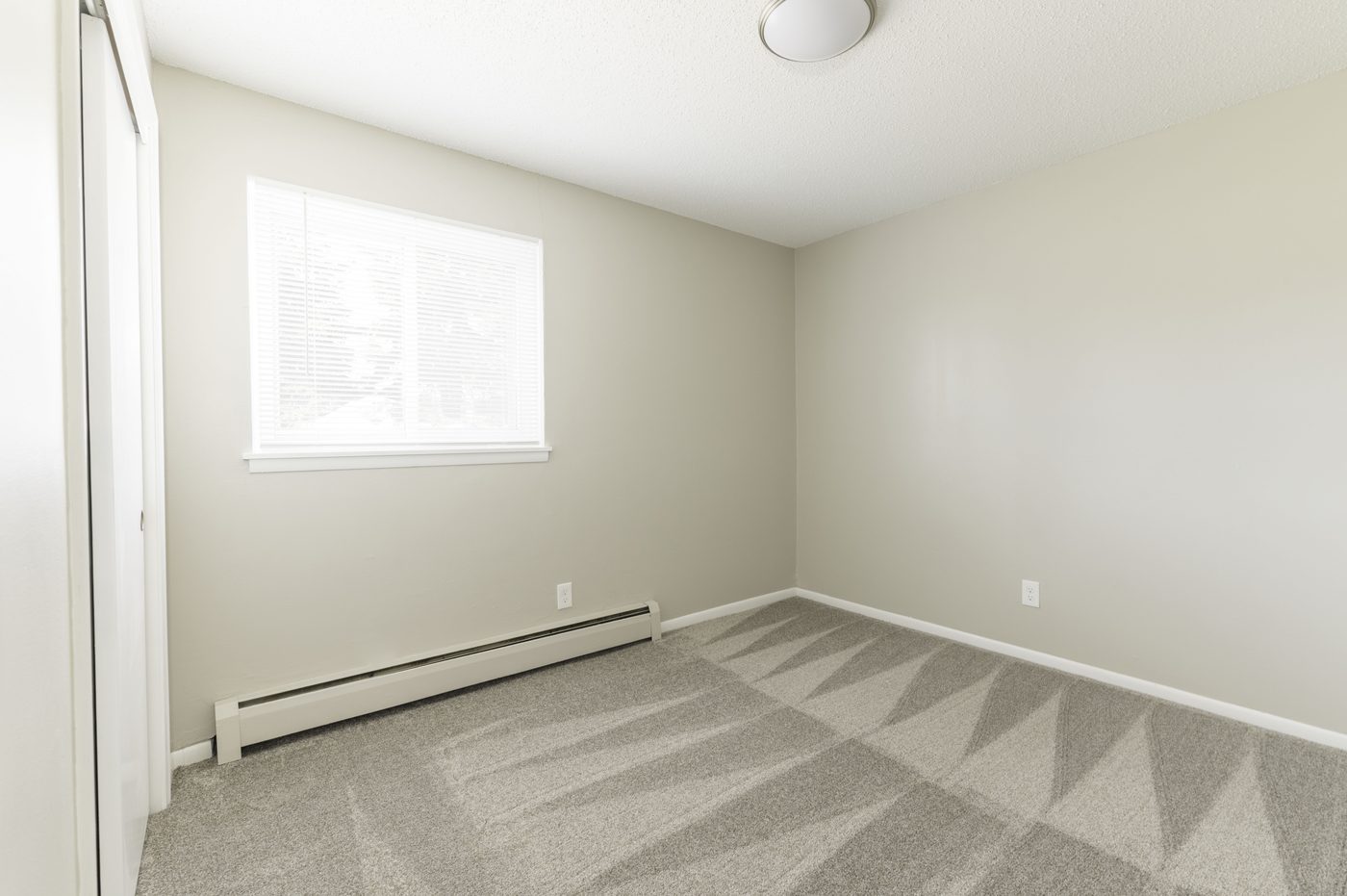 Riverway 101 Dayton Road interior photo 10