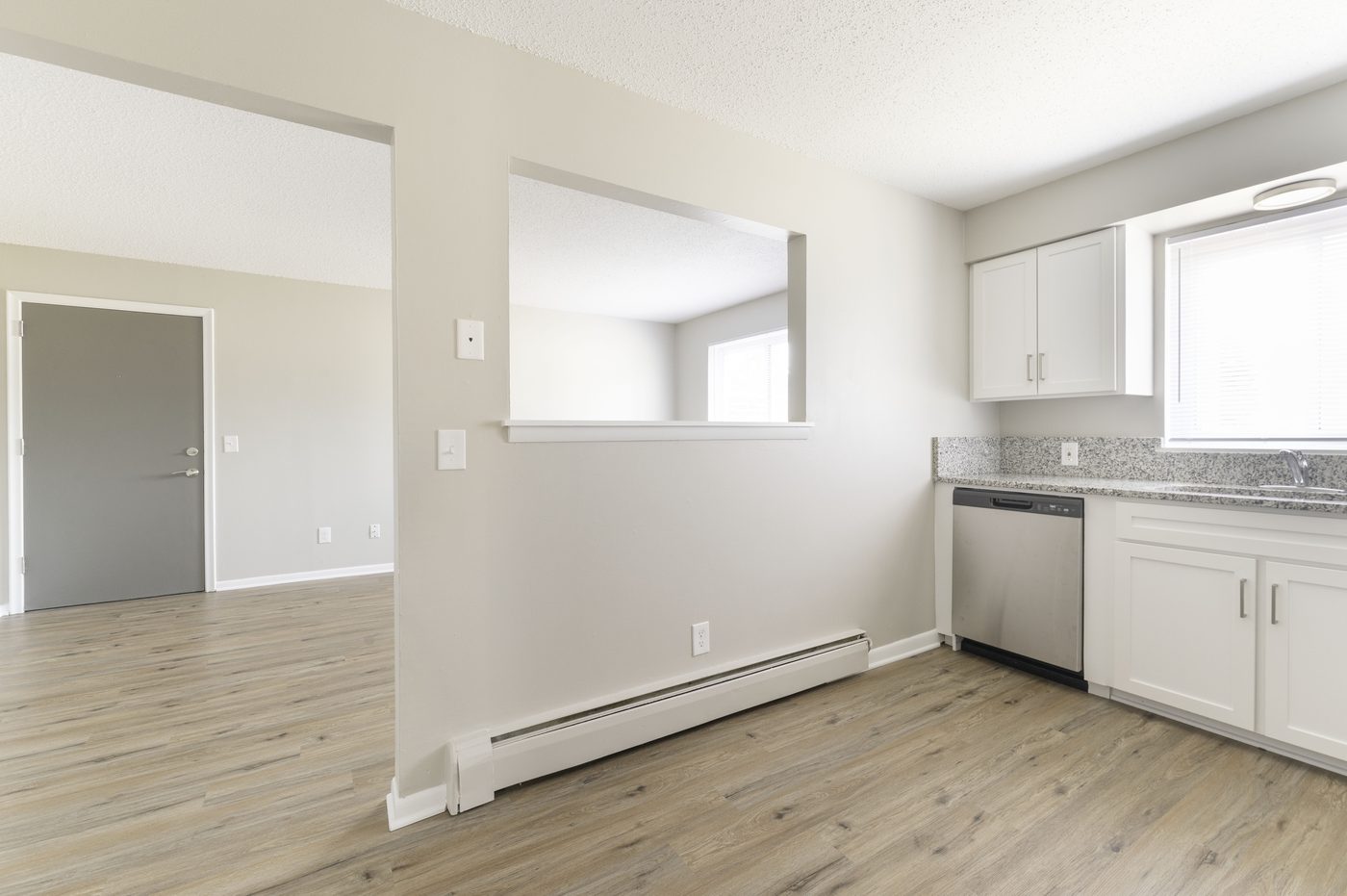Riverway 101 Dayton Road interior photo 3