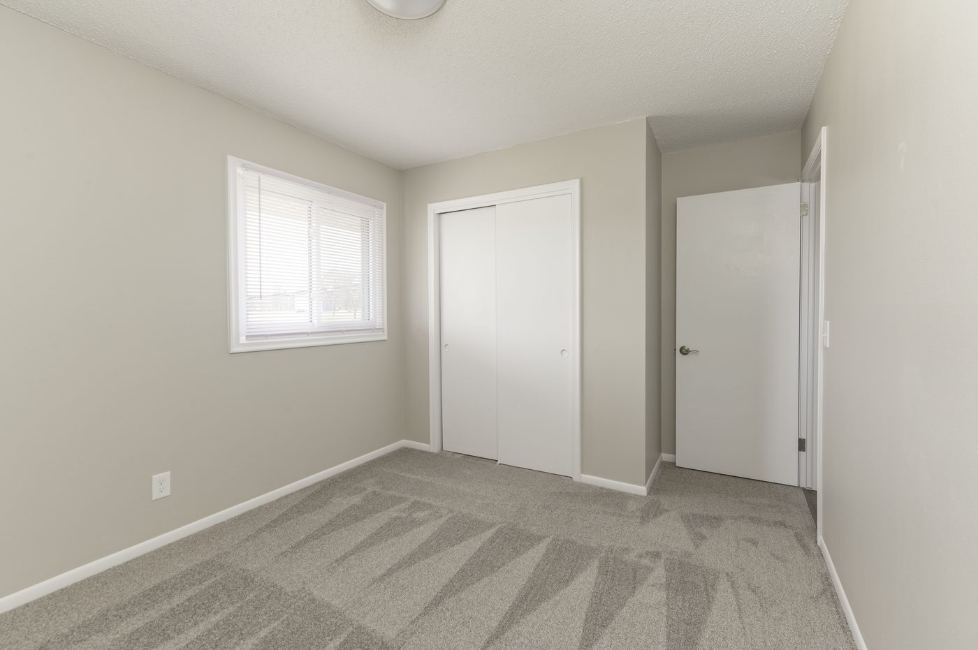Riverway 101 Dayton Road interior photo 11