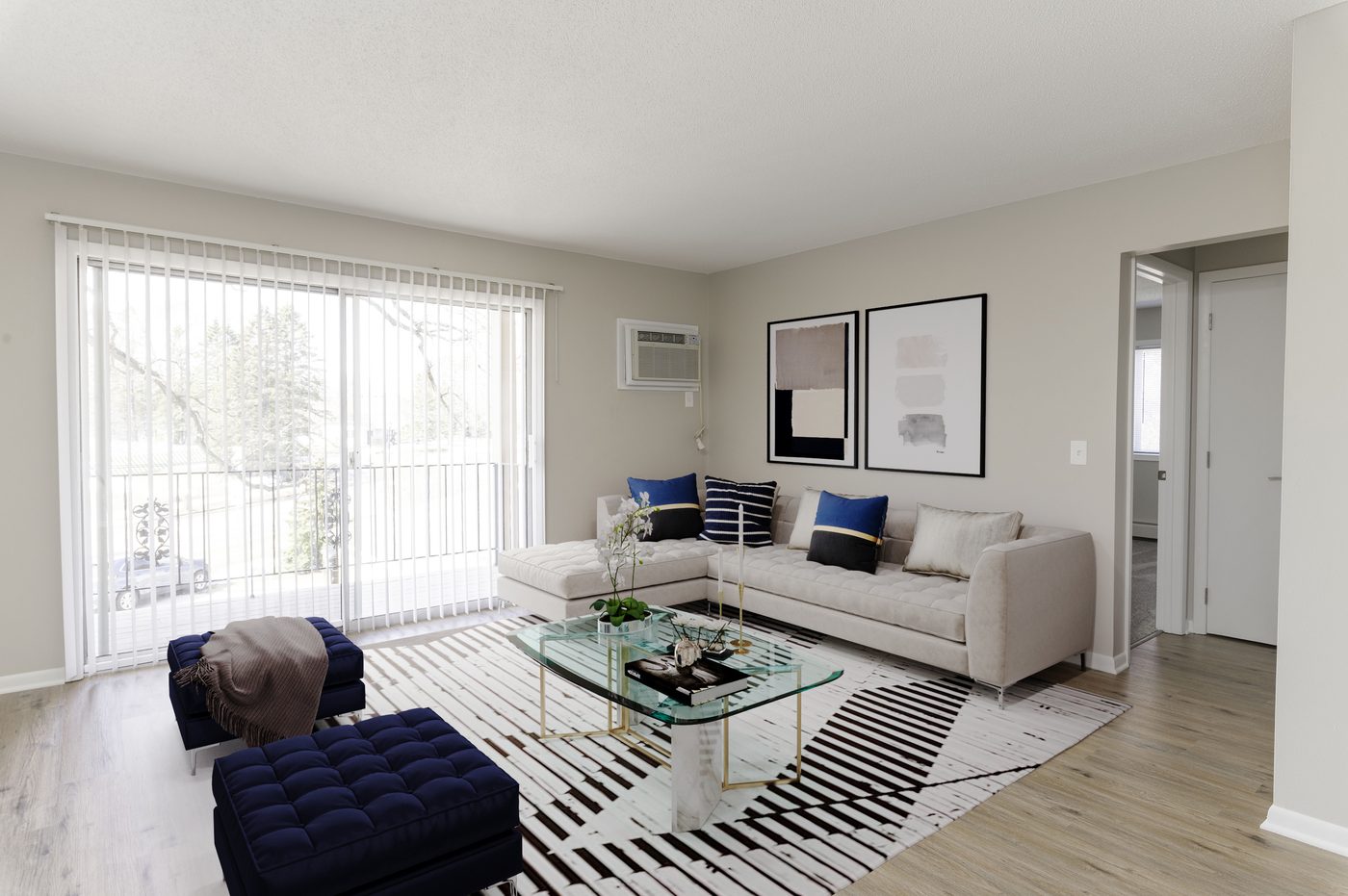River Elm Apartments furnished photo 5
