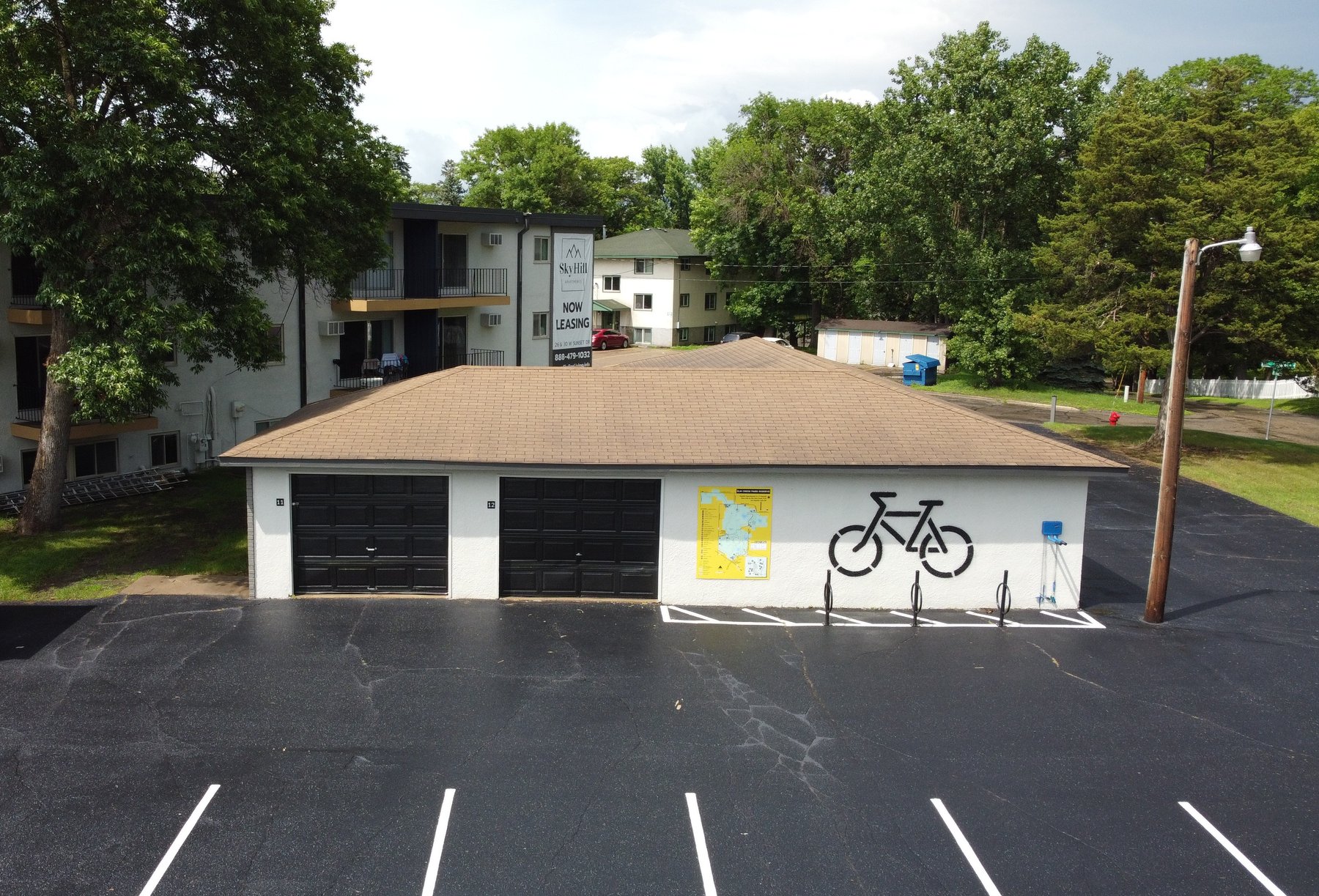 SkyHill Apartments aerial photo 2