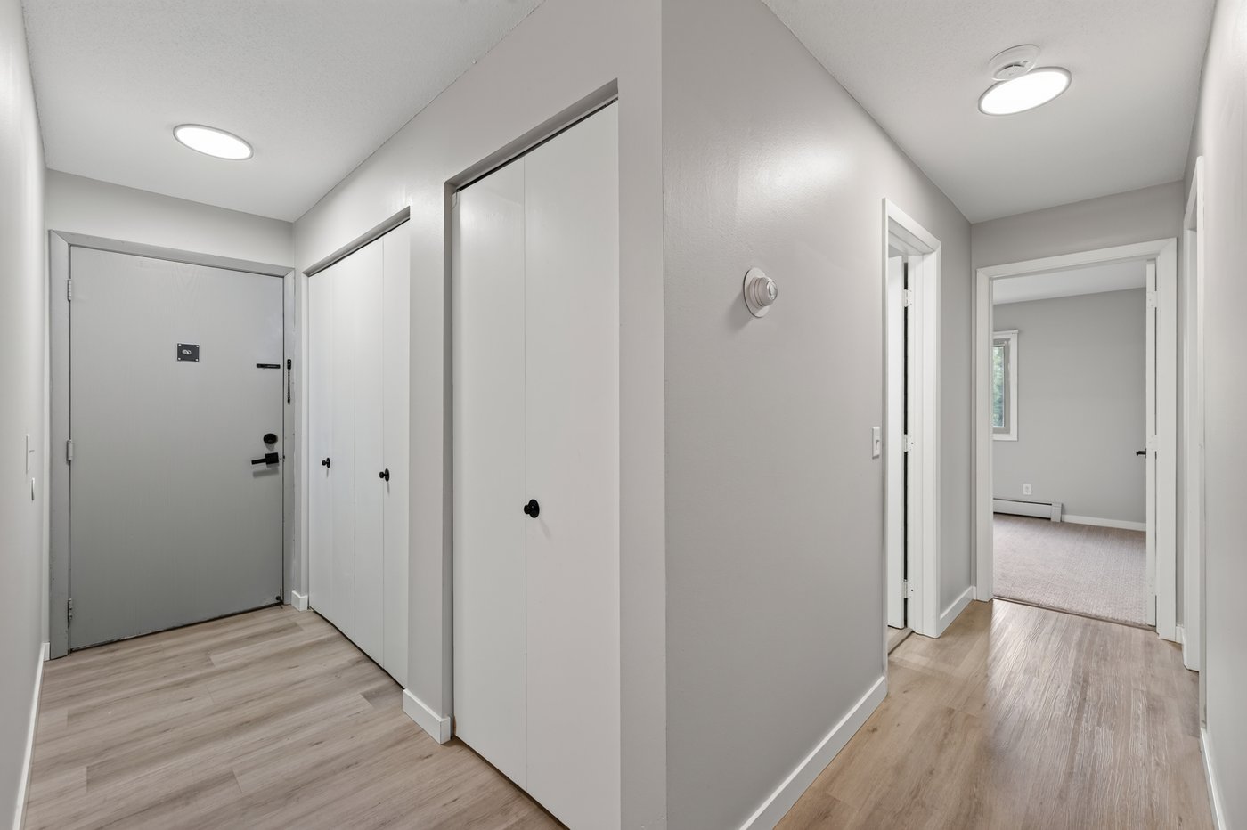 SkyHill Apartments entry hallway